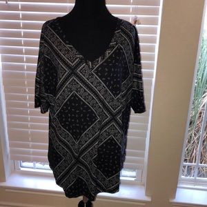 Honey and Lace XL San Diego top